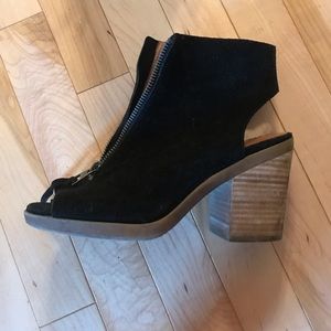 Lucky brand suede zip up bootie